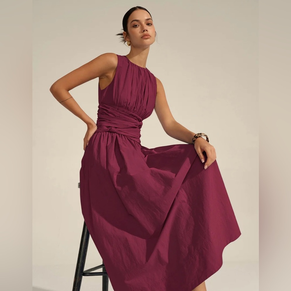 Front-Knot Detail Sleeveless Burgundy Dress